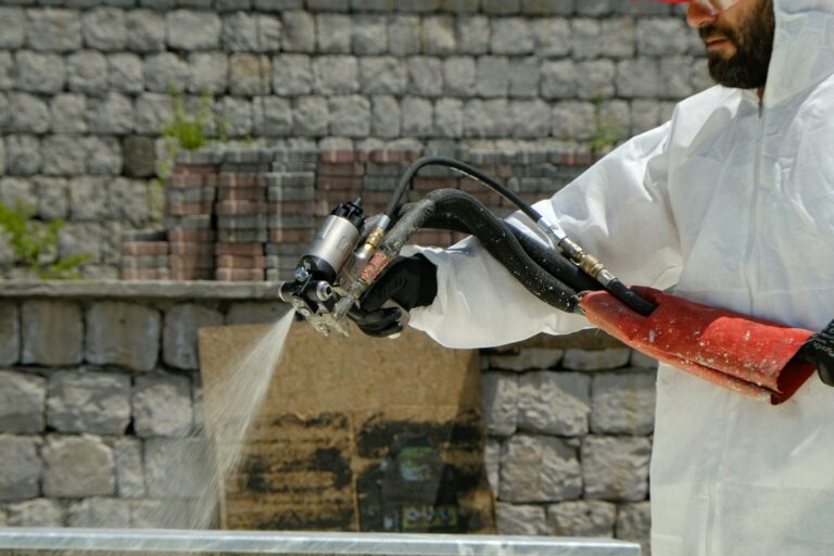 matériel pour faire soi-même isolation mousse polyuréthane projetée