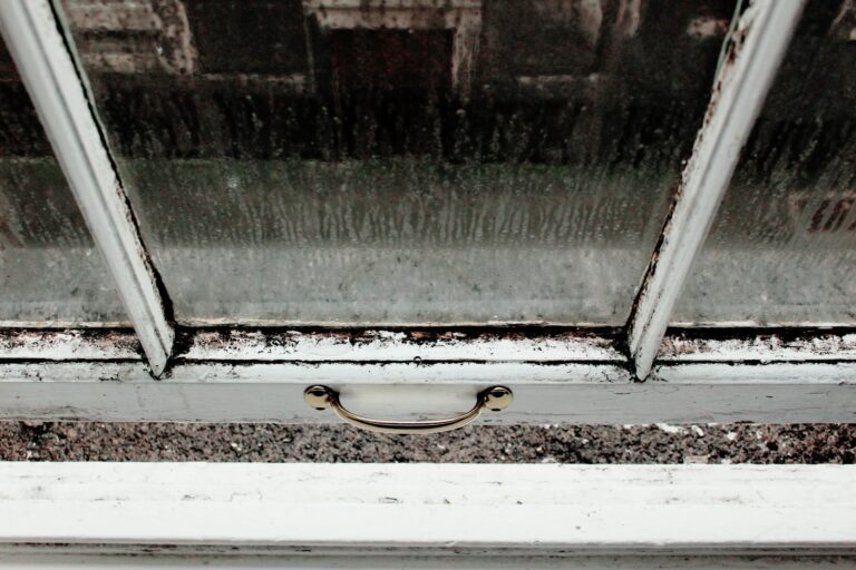 problème de condensation dû à une isolation intérieure et extérieure