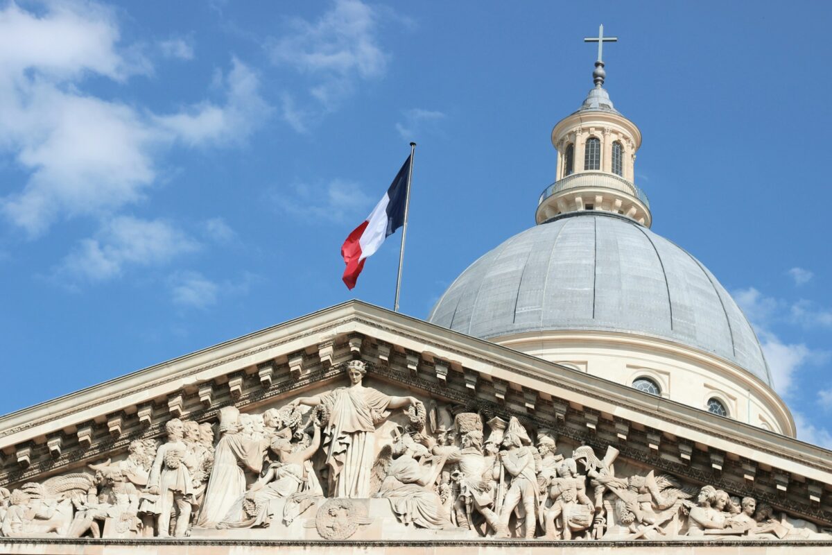 photo de l'assemblée lors du moratoire photovoltaïque de 2025